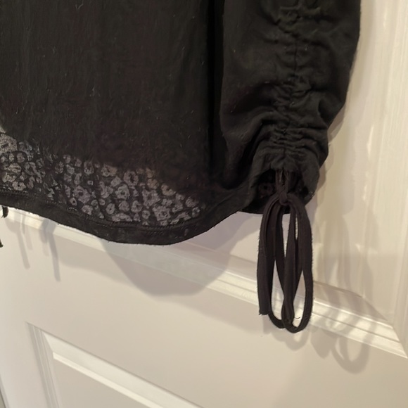Ladies black top. - Picture 3 of 4